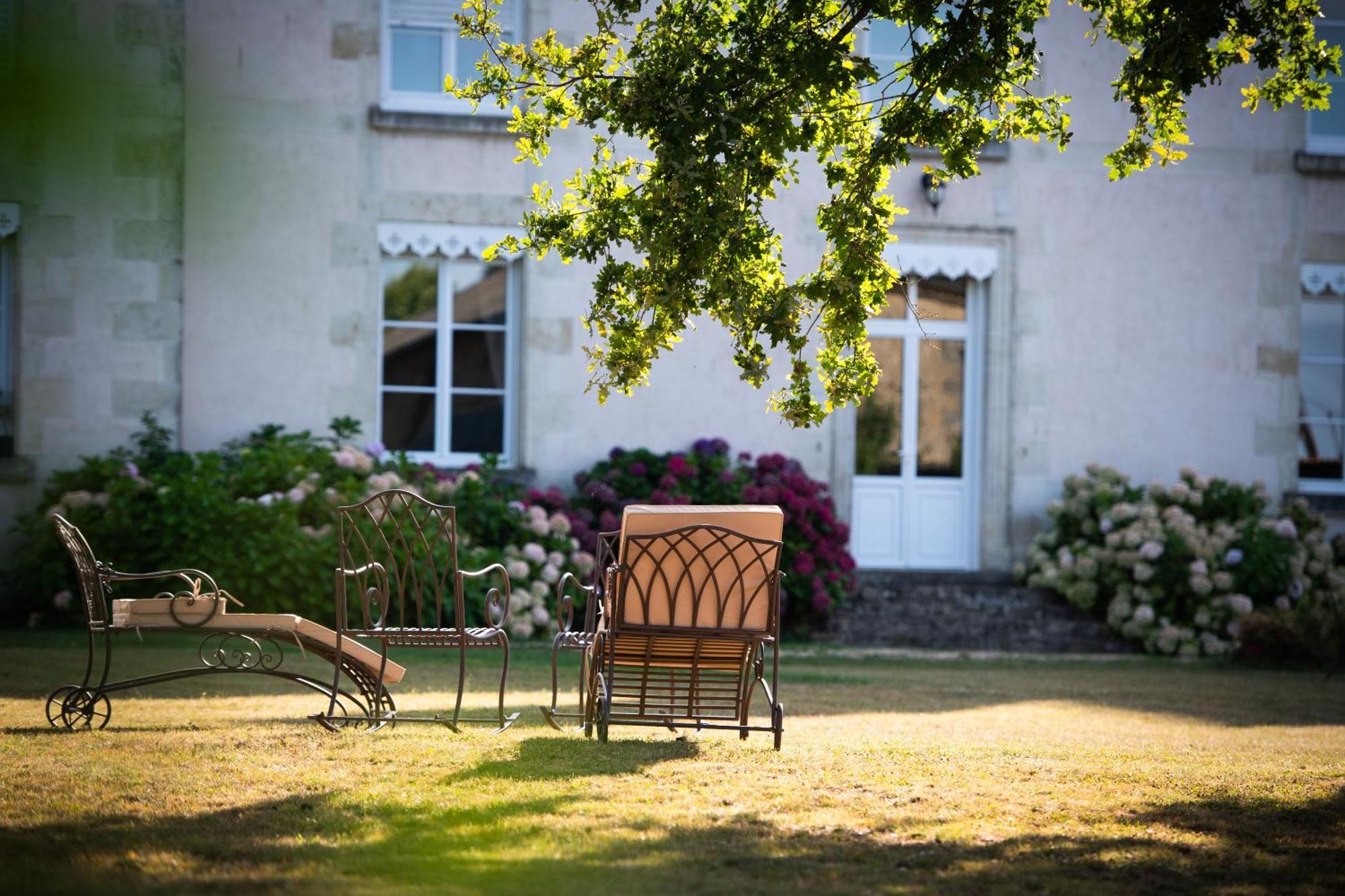 Sanxay Domaine De La Briouse Bed & Breakfast エクステリア 写真
